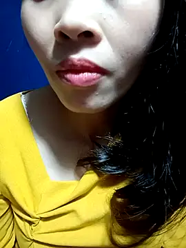 Snapshot of Hana_love20 chatting on March 6, 2025, 10:30 am Hana love20 online show from March 6, 2025, 10:30 am