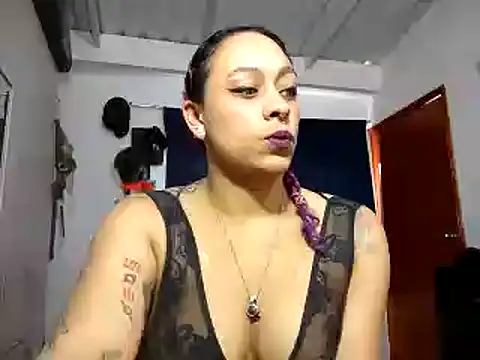 Snapshot of Cata_Blue__ chatting on January 14, 2025, 5:34 pm Cata Blue online show from January 14, 2025, 5:34 pm