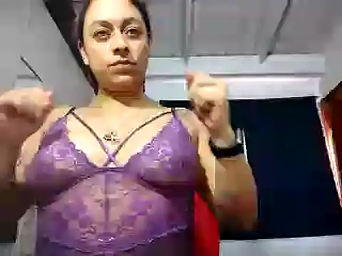 Snapshot of Cata_Blue__ chatting on January 27, 2025, 8:39 pm Cata Blue online show from January 27, 2025, 8:39 pm