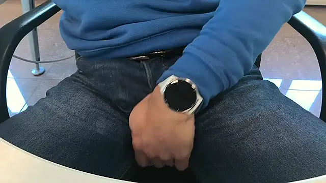 alessandroman2114 online show from February 23, 2026, 11:40 am