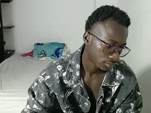  Lowmaypalacios online show from March 20, 2026, 1:16 pm