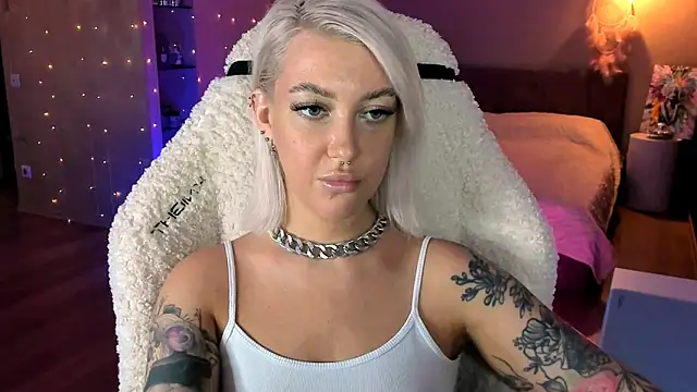 tykioty Miley online show from November 8, 2025, 10:59 am