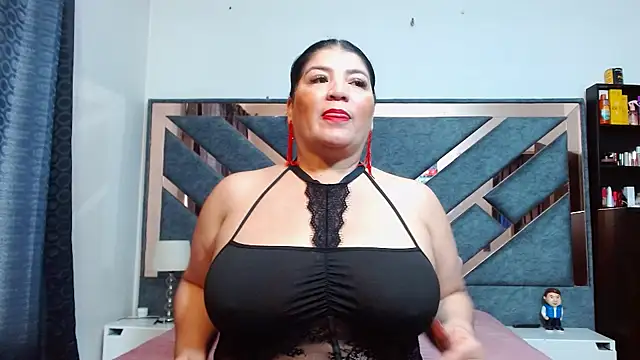 KarlaTesg online show from June 27, 2026, 12:22 pm