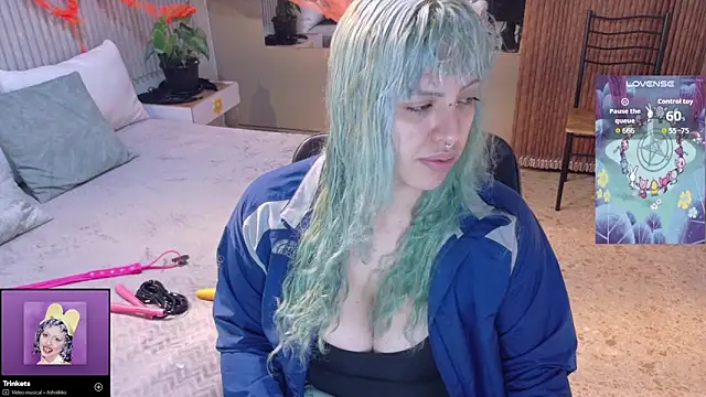 Snapshot of Eli666uwu chatting on October 25, 2025, 11:40 am Eli666uwu online show from October 25, 2025, 11:40 am