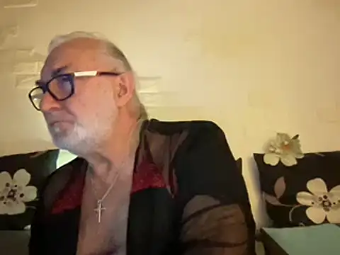 EroticVenetian online show from February 28, 2025, 7:35 pm