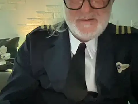 EroticVenetian online show from February 28, 2025, 10:39 pm