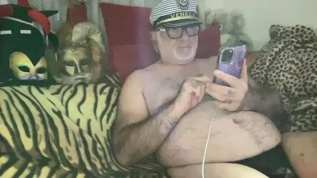 Snapshot of EroticVenetian chatting on September 17, 2025, 9:38 pm EroticVenetian online show from September 17, 2025, 9:38 pm