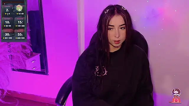ANNE HONEY55 online show from August 6, 2026, 10:00 pm