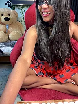 Snapshot of LillyLive chatting on December 1, 2024, 5:35 pm LillyLive online show from December 1, 2024, 5:35 pm