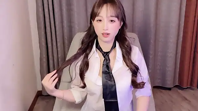xiaotaozi163 online show from December 14, 2024, 4:09 pm