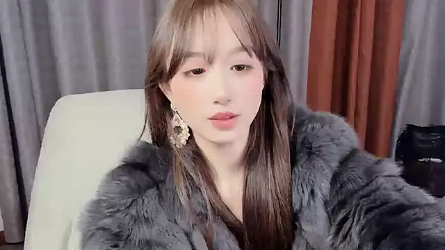 xiaotaozi163 online show from February 9, 2025, 2:40 pm