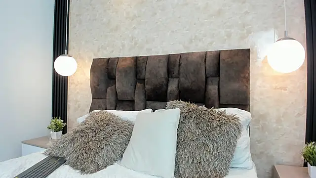 keyla  ross online show from December 18, 2024, 10:57 pm