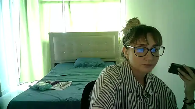 katy pp online show from October 17, 2025, 2:08 pm