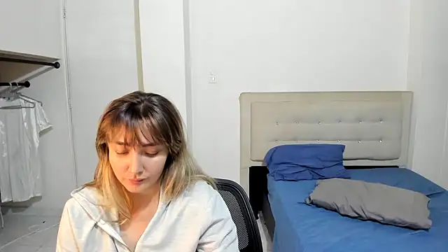 katy pp online show from November 18, 2025, 1:55 am