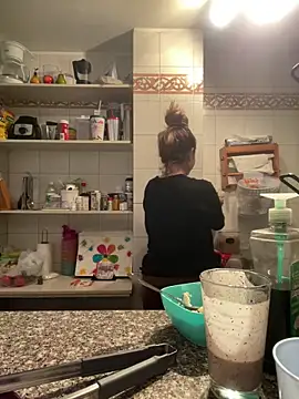 katy pp online show from December 17, 2025, 10:49 pm