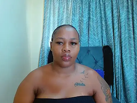 curvycloe1 online show from January 24, 2025, 7:51 am