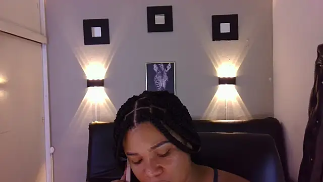 ashley Tompson1 online show from December 11, 2024, 6:20 pm