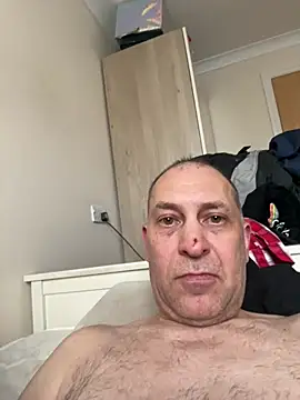 Snapshot of meateater1 chatting on February 8, 2026, 11:24 am meateater1 online show from February 8, 2026, 11:24 am