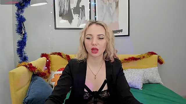 Snapshot of EvaMoran chatting on December 21, 2024, 5:14 am EvaMoran online show from December 21, 2024, 5:14 am