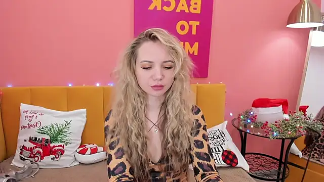 Snapshot of EvaMoran chatting on January 11, 2025, 8:11 am EvaMoran online show from January 11, 2025, 8:11 am