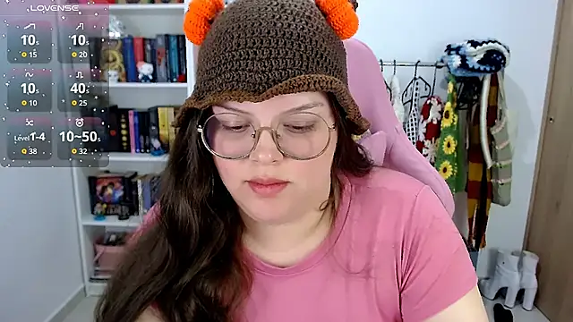 Snapshot of Gabiwaifu chatting on October 3, 2025, 11:18 am Gabiwaifu online show from October 3, 2025, 11:18 am