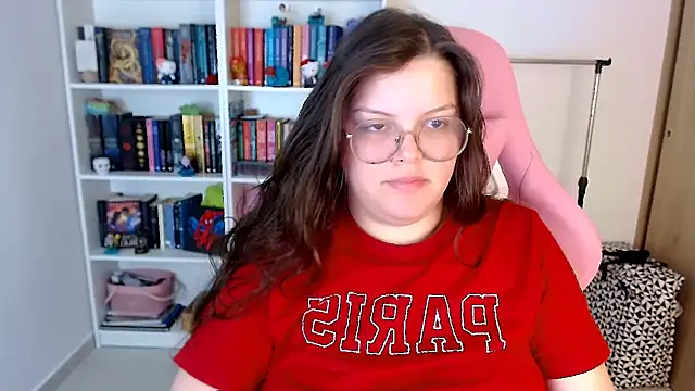 Snapshot of Gabiwaifu chatting on October 19, 2025, 5:30 am Gabiwaifu online show from October 19, 2025, 5:30 am