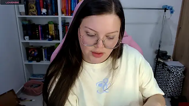 Snapshot of Gabiwaifu chatting on October 23, 2025, 11:46 pm Gabiwaifu online show from October 23, 2025, 11:46 pm