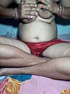 Snapshot of Priya_Bong chatting on April 27, 2026, 11:41 am Priya Bong online show from April 27, 2026, 11:41 am