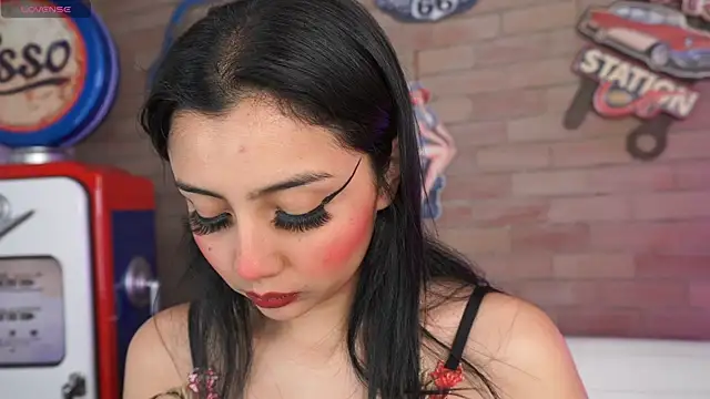 miss lizith online show from June 26, 2026, 11:03 am