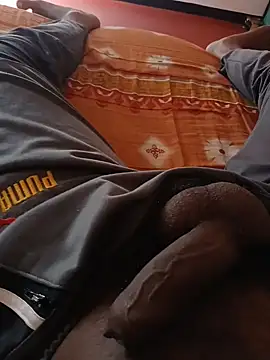 alanjoyoo online show from December 2, 2025, 6:41 am