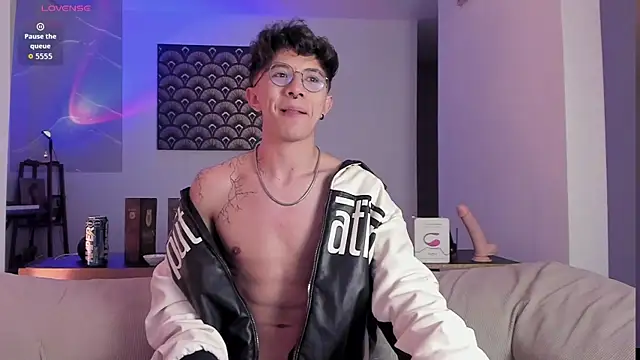 im  thomass online show from December 20, 2025, 2:51 am