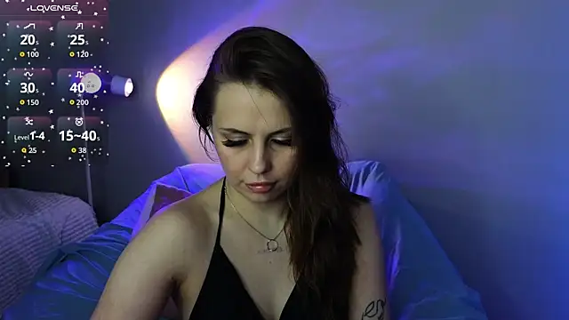 Snapshot of Aisha_Riley chatting on September 24, 2025, 2:42 pm Aisha Riley online show from September 24, 2025, 2:42 pm