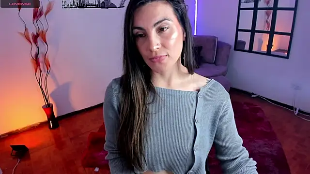 Snapshot of Elizabeth_taylor_b chatting on February 25, 2025, 9:46 pm Elizabeth taylor b online show from February 25, 2025, 9:46 pm