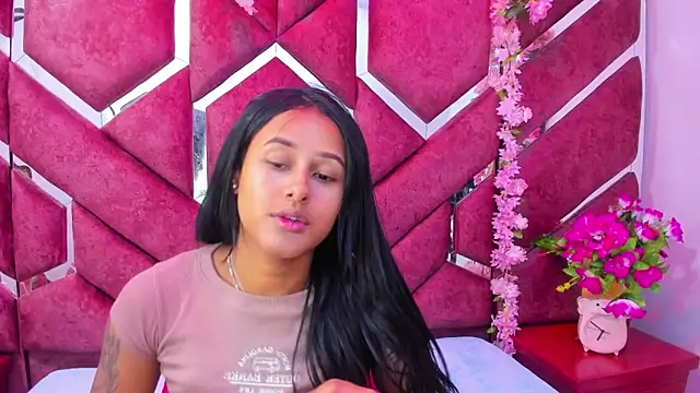 milly print online show from October 8, 2025, 3:26 am