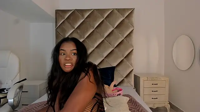  huge boobs ebony online show from December 29, 2024, 11:29 am