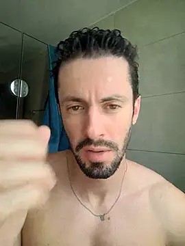 Diegosob8720 online show from February 25, 2025, 2:44 pm