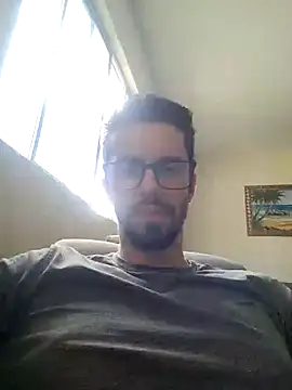 Diegosob8720 online show from February 26, 2025, 5:39 pm