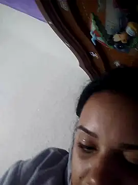 Snapshot of _Miaaleon chatting on October 11, 2025, 10:36 am Miaaleon online show from October 11, 2025, 10:36 am