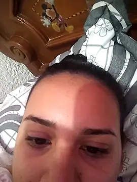 Snapshot of _Miaaleon chatting on October 19, 2025, 3:34 pm Miaaleon online show from October 19, 2025, 3:34 pm