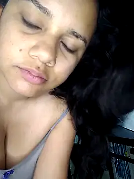 Snapshot of _Miaaleon chatting on October 31, 2025, 9:10 am Miaaleon online show from October 31, 2025, 9:10 am