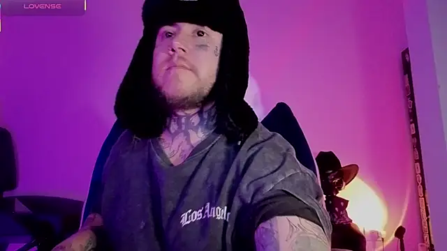 Snapshot of Ash_gusbig chatting on November 11, 2025, 1:27 am Ash gusbig online show from November 11, 2025, 1:27 am