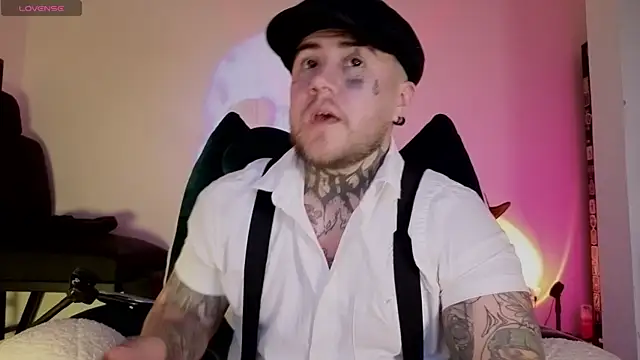 Snapshot of Ash_gusbig chatting on November 12, 2025, 3:18 am Ash gusbig online show from November 12, 2025, 3:18 am