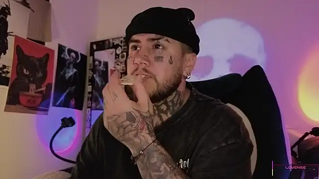 Snapshot of Ash_gusbig chatting on November 26, 2025, 3:51 am Ash gusbig online show from November 26, 2025, 3:51 am