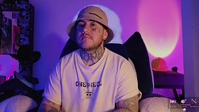 Snapshot of Ash_gusbig chatting on January 8, 2026, 3:42 am Ash gusbig online show from January 8, 2026, 3:42 am