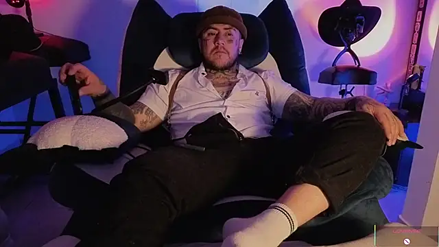 Snapshot of Ash_gusbig chatting on January 14, 2026, 3:12 am Ash gusbig online show from January 14, 2026, 3:12 am