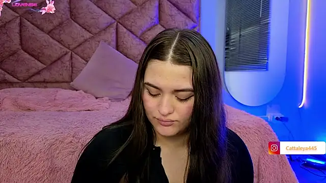 Snapshot of cattaleya___ chatting on March 11, 2025, 6:32 am cattaleya online show from March 11, 2025, 6:32 am