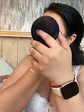 Snapshot of AshleeyPrincess chatting on October 10, 2025, 12:37 pm AshleeyPrincess online show from October 10, 2025, 12:37 pm