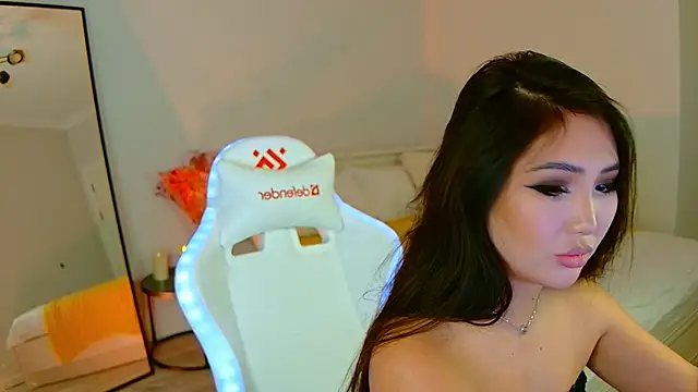 AsukaLin online show from February 12, 2025, 2:10 pm