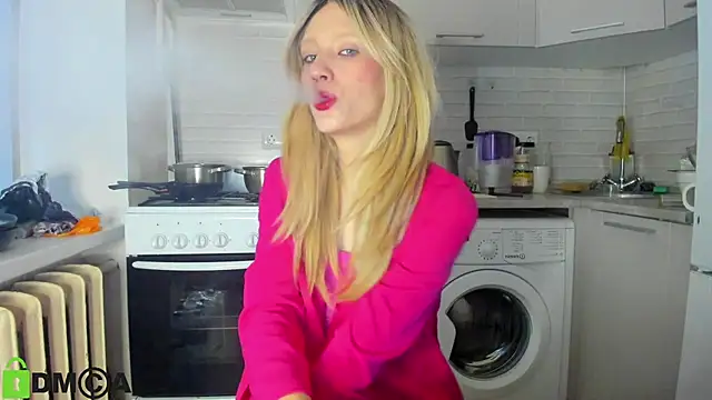 Snapshot of _Alice_Kitty chatting on December 2, 2024, 6:20 am  Alice Kitty online show from December 2, 2024, 6:20 am