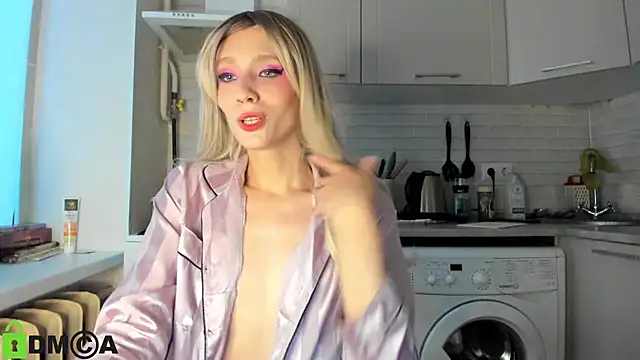 Snapshot of _Alice_Kitty chatting on January 14, 2025, 1:06 pm  Alice Kitty online show from January 14, 2025, 1:06 pm